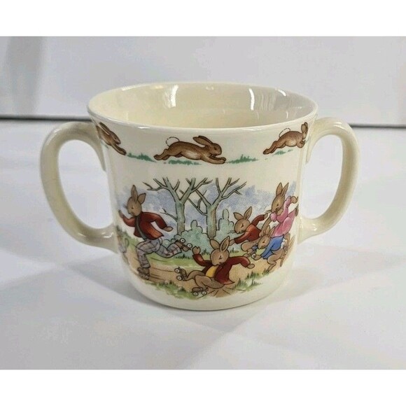 Royal Doulton Bunnykins  ROLLER SKATING Vintage Double Handled 8oz Mug Cup Vtg - Picture 3 of 11